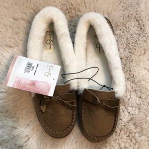 Jessica Simpson Memory foam XL (9-10) slippers